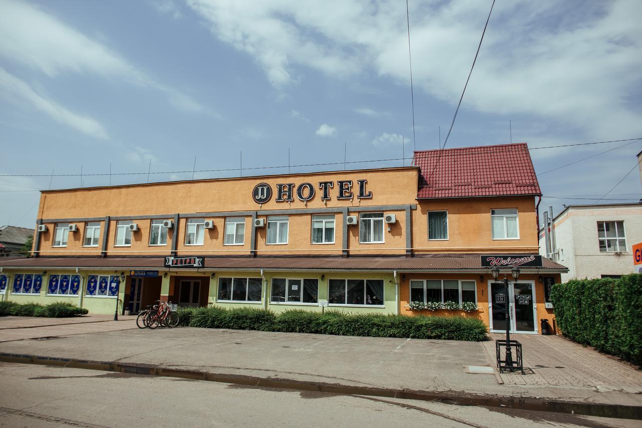 Jj Hotel Vynohradiv Exterior photo
